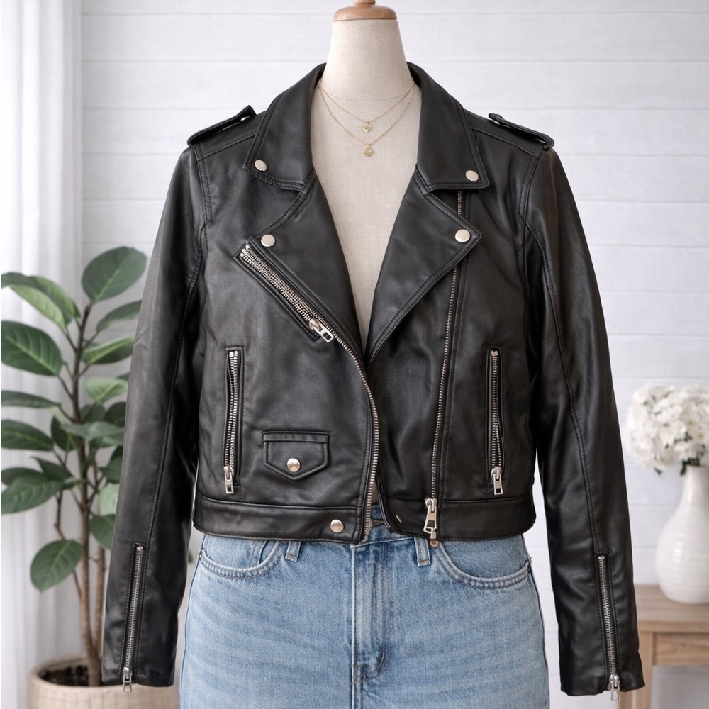 Blank NYC Black Faux Leather Moto Jacket Size Medium